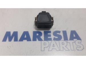 Used Rain sensor Peugeot 508 SW (8E/8U) 2.0 RXH HYbrid4 16V Price € 20,00 Margin scheme offered by Maresia Parts