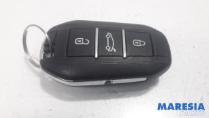 Engine management computer from a Peugeot 508 SW (8E/8U) 2.0 RXH HYbrid4 16V 2013