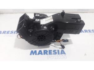 Used Heating and ventilation fan motor Peugeot 508 SW (8E/8U) 2.0 RXH HYbrid4 16V Price € 60,00 Margin scheme offered by Maresia Parts