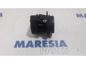 Used Airflow meter Peugeot 508 SW (8E/8U) 2.0 RXH HYbrid4 16V Price € 34,00 Margin scheme offered by Maresia Parts