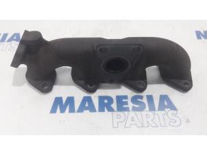 Used Exhaust manifold Renault Master IV (FV) 2.3 dCi 145 16V FWD Price € 60,50 Inclusive VAT offered by Maresia Parts