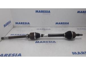 Used Front drive shaft, right Peugeot 308 (L3/L8/LB/LH/LP) 1.2 12V e-THP PureTech 130 Price € 105,00 Margin scheme offered by Maresia Parts