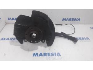 Used Knuckle, front right Alfa Romeo 159 (939AX) 2.2 JTS 16V Price € 39,99 Margin scheme offered by Maresia Parts
