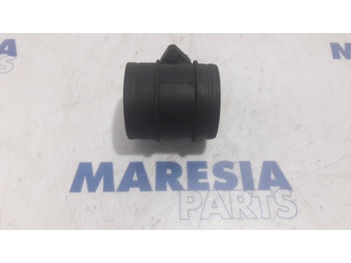 Begagnade Luftflödesmätare Alfa Romeo 159 (939AX) 2.2 JTS 16V Pris € 35,00 Marginaltabell erbjuds av Maresia Parts