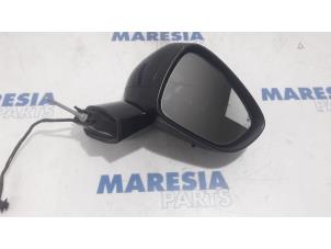 Used Wing mirror, right Citroen C5 III Berline (RD) 1.6 HDiF 16V Price € 131,25 Margin scheme offered by Maresia Parts