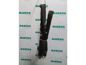Used Roof curtain airbag, right Renault Laguna II (BG) 1.9 dCi 120 Price € 25,00 Margin scheme offered by Maresia Parts