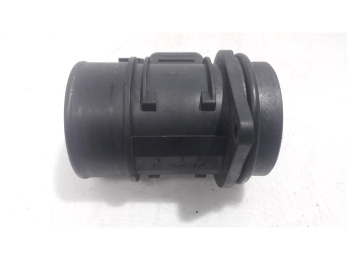 Airflow meter from a Renault Trafic New (FL) 2.0 dCi 16V 115 2011