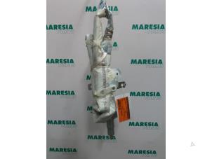 Usagé Airbag plafond gauche Fiat Stilo MW (192C) 1.9 JTD 16V 140 Multijet Prix € 50,00 Règlement à la marge proposé par Maresia Parts