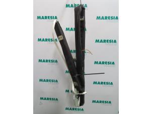 Used Roof curtain airbag, left Peugeot 407 (6D) 2.0 HDiF 16V Price € 40,00 Margin scheme offered by Maresia Parts