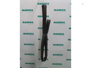 Used Roof curtain airbag, left Peugeot 407 SW (6E) 1.8 16V Price € 40,00 Margin scheme offered by Maresia Parts
