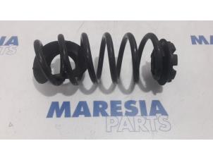 Used Rear coil spring Renault Clio IV (5R) 0.9 Energy TCE 90 12V Price € 25,00 Margin scheme offered by Maresia Parts