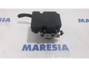 Gebrauchte ABS Pumpe Renault Master IV (MA/MB/MC/MD/MH/MF/MG/MH) 2.3 dCi 135 16V FWD Preis € 349,39 Mit Mehrwertsteuer angeboten von Maresia Parts