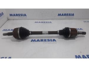 Used Front drive shaft, left Renault Master IV (MA/MB/MC/MD/MH/MF/MG/MH) 2.3 dCi 135 16V FWD Price € 285,86 Inclusive VAT offered by Maresia Parts