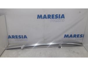 Used Roof rail kit Peugeot 508 SW (8E/8U) 2.0 RXH HYbrid4 16V Price € 75,00 Margin scheme offered by Maresia Parts