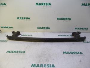 Used Front bumper frame Peugeot 407 (6D) 2.0 16V Price € 25,00 Margin scheme offered by Maresia Parts