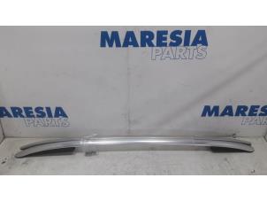 Used Roof rail kit Renault Clio IV Estate/Grandtour (7R) 1.5 Energy dCi 90 FAP Price € 60,00 Margin scheme offered by Maresia Parts