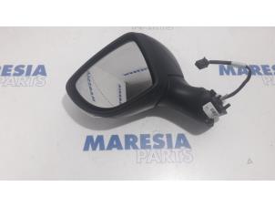 Used Wing mirror, left Renault Clio IV Estate/Grandtour (7R) 1.5 Energy dCi 90 FAP Price € 65,00 Margin scheme offered by Maresia Parts