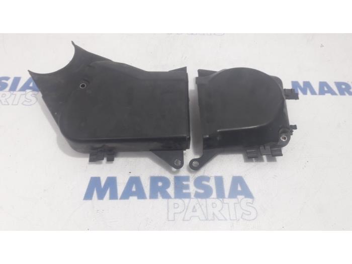 Usagé Couvercle de distribution Fiat Panda (141) 1100 IE,Selecta Prix € 20,00 Règlement à la marge proposé par Maresia Parts