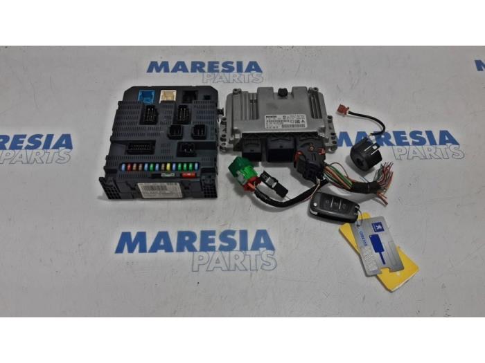 Used Engine management computer Peugeot 308 (4A/C) 1.6 VTI 16V Price € 199,00 Margin scheme offered by Maresia Parts