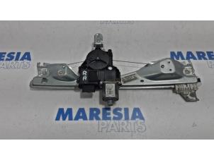 Used Rear door window mechanism 4-door, right Peugeot 308 (4A/C) 1.6 VTI 16V Price € 35,00 Margin scheme offered by Maresia Parts