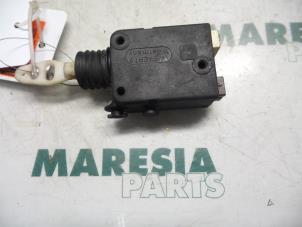 Used Central locking motor Peugeot Partner 1.9 D Price € 25,00 Margin scheme offered by Maresia Parts