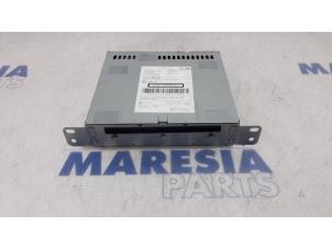 Used Radio CD player Peugeot 308 (L3/L8/LB/LH/LP) 1.6 BlueHDi 100 Price € 157,50 Margin scheme offered by Maresia Parts