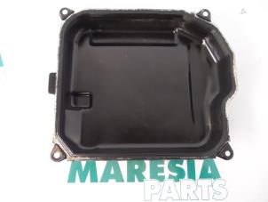 Used Gearbox cover Peugeot 206 (2A/C/H/J/S) 1.4 XR,XS,XT,Gentry Price € 35,00 Margin scheme offered by Maresia Parts
