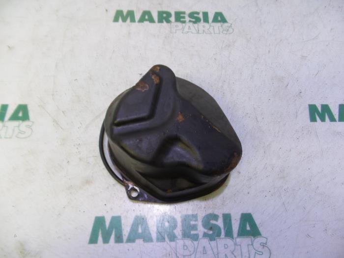 8200297214 renault крышка