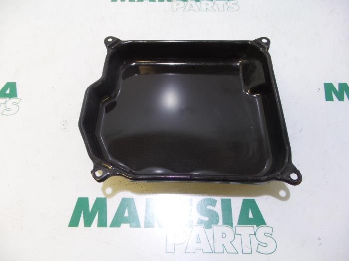 Gearbox cover from a Renault Scénic II (JM) 1.6 16V 2004