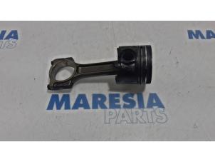 Used Connecting rod Renault Scénic III (JZ) 1.5 dCi 110 Price € 40,00 Margin scheme offered by Maresia Parts
