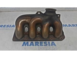 Used Exhaust manifold Peugeot 607 (9D/U) 2.0 16V Price € 105,00 Margin scheme offered by Maresia Parts