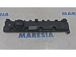 Used Rocker cover Peugeot 607 (9D/U) 2.0 16V Price € 25,00 Margin scheme offered by Maresia Parts