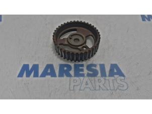Used Camshaft sprocket Peugeot 607 (9D/U) 2.0 16V Price € 25,00 Margin scheme offered by Maresia Parts