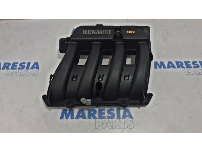 Używane Kolektor dolotowy Dacia Duster (HS) 1.6 16V Cena € 40,00 Procedura marży oferowane przez Maresia Parts