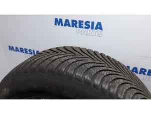 Used Winter tyre Peugeot 308 (L3/L8/LB/LH/LP) 1.6 BlueHDi 100 Price € 50,00 Margin scheme offered by Maresia Parts