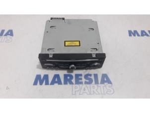 Used Radio CD player Peugeot 5008 I (0A/0E) 1.6 THP 16V Price € 288,75 Margin scheme offered by Maresia Parts