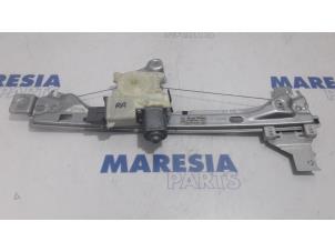 Used Rear door window mechanism 4-door, right Peugeot 5008 I (0A/0E) 1.6 THP 16V Price € 90,00 Margin scheme offered by Maresia Parts