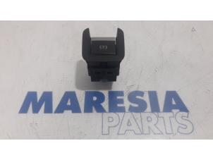 Used Parking brake switch Peugeot Partner (EF/EU) 1.5 BlueHDi 75 Price € 36,30 Inclusive VAT offered by Maresia Parts