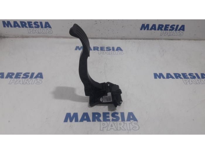Begagnade Gaspedalsensor Peugeot Partner (EA//EF/EN/EU) 1.5 BlueHDi 75 Pris € 36,30 Inklusive moms erbjuds av Maresia Parts