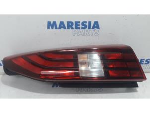 Używane Tylne swiatlo pozycyjne prawe Peugeot Partner (EF/EU) 1.5 BlueHDi 75 Cena € 90,75 Z VAT oferowane przez Maresia Parts