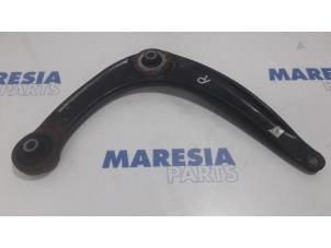 Used Front lower wishbone, right Peugeot 3008 I (0U/HU) 1.6 VTI 16V Price € 25,00 Margin scheme offered by Maresia Parts