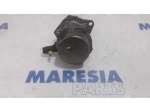 Used Vacuum pump (diesel) Renault Scénic III (JZ) 1.5 dCi 110 Price € 40,00 Margin scheme offered by Maresia Parts