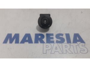 Used Mirror switch Peugeot Partner (GC/GF/GG/GJ/GK) 1.6 HDI 90 16V Price € 20,00 Margin scheme offered by Maresia Parts