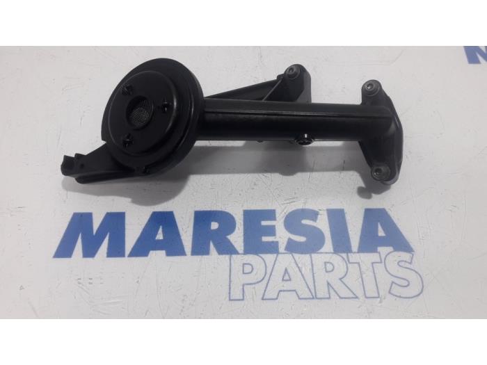 Gebrauchte Öl Ansaugrohr Citroen C3 (SC) 1.6 HDi 92 Preis € 20,00 Margenregelung angeboten von Maresia Parts