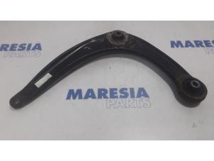 Used Front lower wishbone, left Peugeot 3008 I (0U/HU) 1.6 HDiF 16V Price € 25,00 Margin scheme offered by Maresia Parts