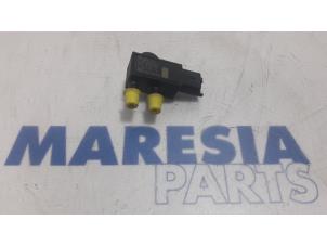 Used Particulate filter sensor Peugeot 308 (L3/L8/LB/LH/LP) 1.6 BlueHDi 100 Price € 30,00 Margin scheme offered by Maresia Parts