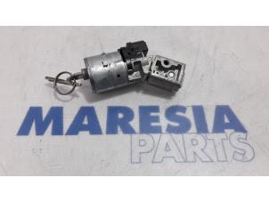 Gebrauchte Zündschloss + Schlüssel Peugeot 3008 I (0U/HU) 1.6 VTI 16V Preis € 40,00 Margenregelung angeboten von Maresia Parts