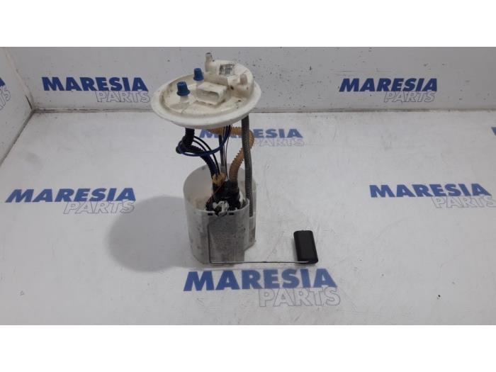 Usagé Pompe à carburant Fiat Doblo Cargo (263) 1.3 MJ 16V DPF Euro 5 Prix € 54,45 Prix TTC proposé par Maresia Parts