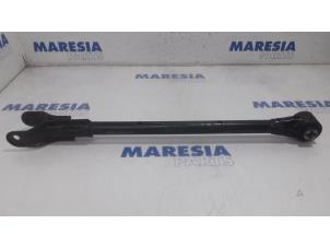 Used Lower wishbone, rear right Fiat Doblo Cargo (263) 1.3 MJ 16V DPF Euro 5 Price € 60,50 Inclusive VAT offered by Maresia Parts
