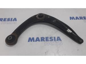 Used Front lower wishbone, right Peugeot Partner (GC/GF/GG/GJ/GK) 1.6 HDI 90 16V Price € 25,00 Margin scheme offered by Maresia Parts